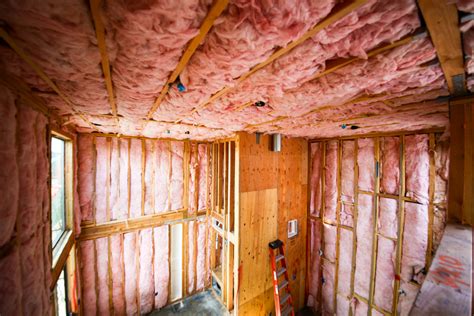 Unfaced vs Faced Fiberglass Insulation: Which One to Choose - Phoenix ...