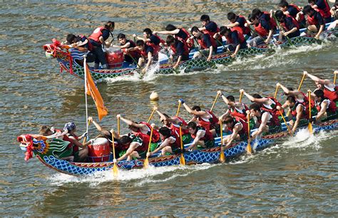 The Custom of Dragon Boat Festival « Festivals & Customs