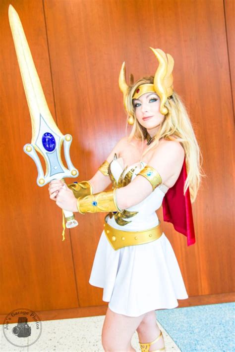 Classic She-Ra Cosplay - Media Chomp