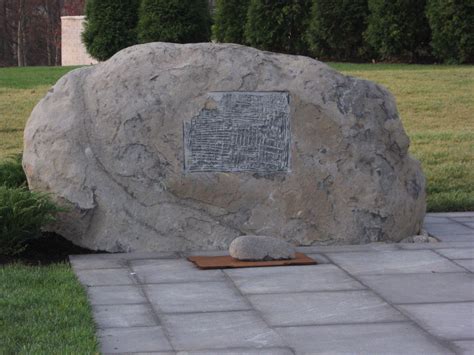 Lincoln Statue Plaza Landscaping Completed for Dedication | Gettysburg ...