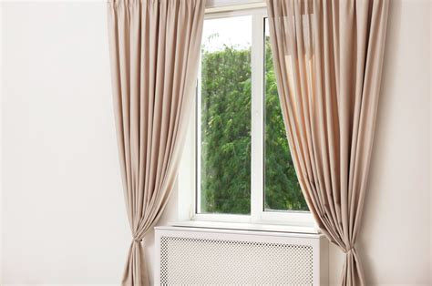 5 Dangers of DIY Window Replacement