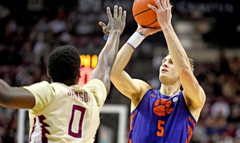 Clemson basketball: Tigers move up in latest AP Top 25 Poll