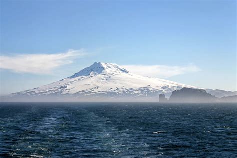 Iceland, Jan Mayen & Svalbard with Aurora Expeditions | Cruises 2024/ ...