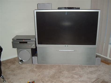 FREE: Sony Wega 50 inch Rear Projection TV Saanich, Victoria