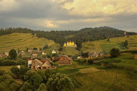 field, scenics - nature, tranquility, house, transcarpathia, rural scene, green color, plant ...