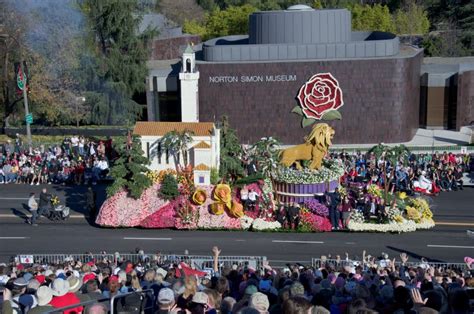 Rose Bowl Parade editorial image. Image of angle, traditional - 22701225