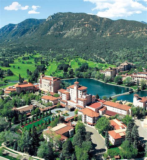 The Broadmoor Resort: Runway to the Stars