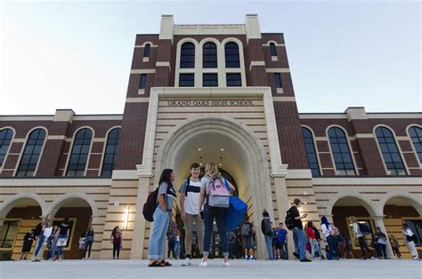 CISD dedicates Grand Oaks High School