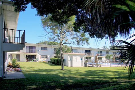 Daytona condos - Daytona Beach Golf & Country Club