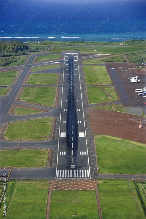 Maui, Hawaii airport. Stock Photo | Adobe Stock