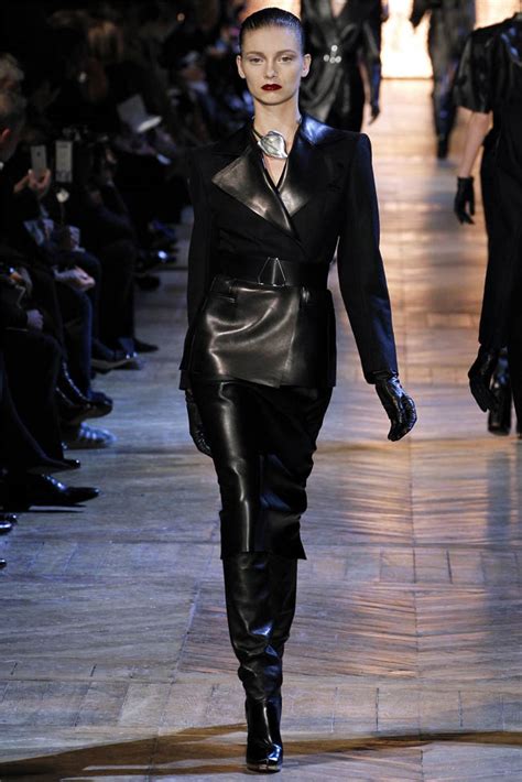 Yves Saint Laurent Fall 2012 | Paris Fashion Week