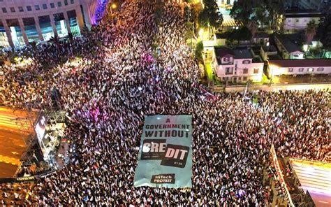 Cops work to clear anti-overhaul protesters from Ayalon highway as ...