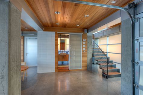 Tsunami House / Designs Northwest Architect | ArchDaily