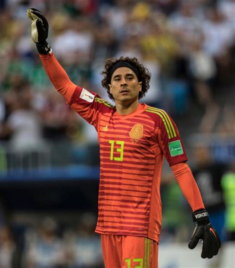 Guillermo Ochoa Goalkeeper Gloves - Images Gloves and Descriptions ...