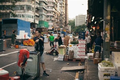 A look at Hong Kong's Yau Ma Tei market – The China Project