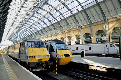 London King's Cross Station - Explore a Historic Rail Station and Busy Transportation Hub – Go ...