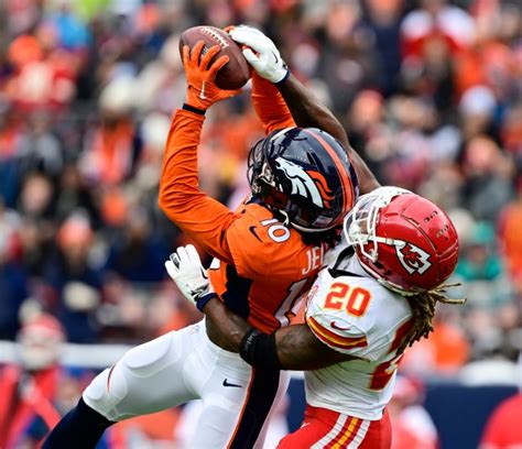 Broncos vs. Chiefs: Live updates and highlights from the NFL Week 8 game