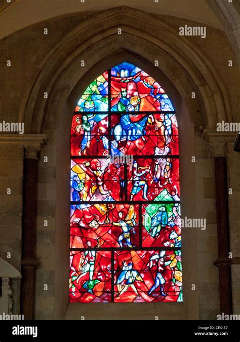 Chichester cathedral stained glass hi-res stock photography and images - Alamy