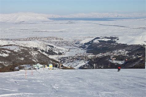 Tsaghkadzor Ծաղկաձոր, Armenia