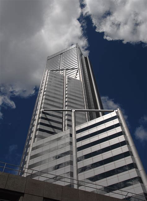 Central Park (skyscraper) - Wikipedia