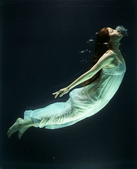 Free Images : woman, white, diving, female, underwater, drowning, live, model, fashion, freedom ...