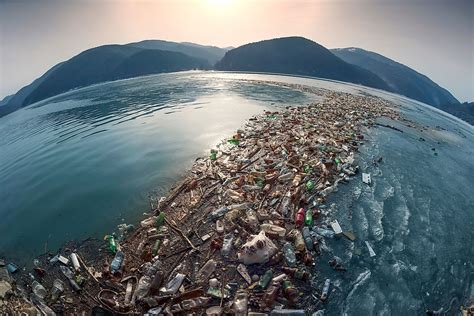 The Causes And Effects Of Ocean Pollution - WorldAtlas