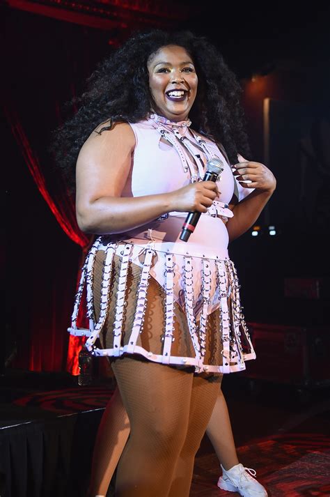 Body-Positive Singer Lizzo Doesn’t Care If You Call Her Fat | SELF