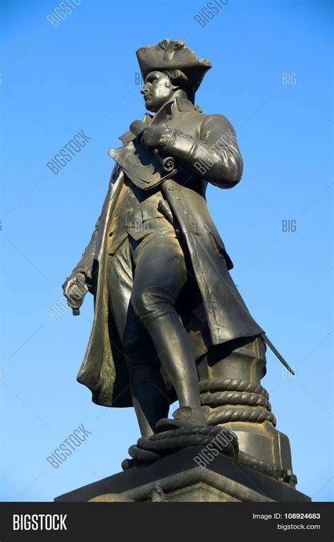 Statue Captain Cook Image & Photo (Free Trial) | Bigstock