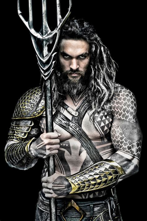 Jason Momoa Aquaman photo from 'Batman v Superman' finally released in ...