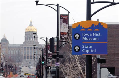 Des Moines Skywalk | Flying Hippo