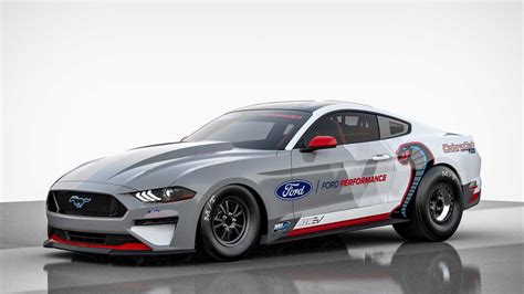 Der Ford Mustang Cobra Jet 1400 ist ein lautloser 8-Sekunden Elektro-Drag Racer