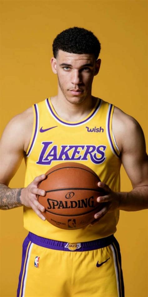 Lonzo Ball Lakers Wallpapers - Top Free Lonzo Ball Lakers Backgrounds - WallpaperAccess