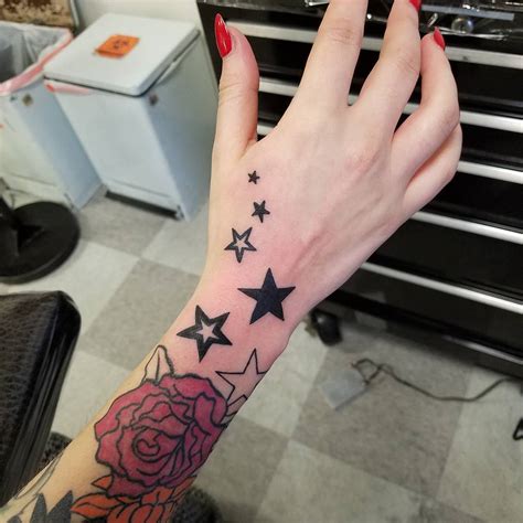 75+ Unique Star Tattoo Designs & Meanings - Feel The Space (2019)