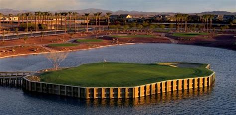 The 500 Club , Phoenix , Arizona - Golf course information and reviews.