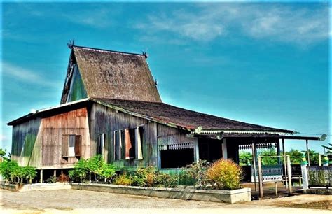 Banjarmasin, Rumah Adat Khas Banjar1 | Indonesia Traveler