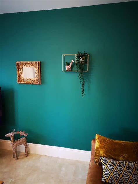 Living room love | Green walls living room, Turquoise walls living room, Feature wall bedroom