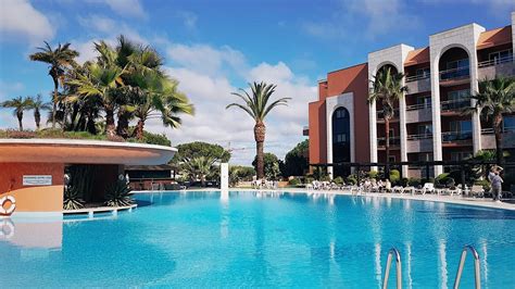 Falésia Hotel - Adults Only in Albufeira, Portugal | Holidays from £283 pp | loveholidays