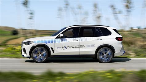 BMW iX5 Hydrogen revealed ahead of 2022 start of production