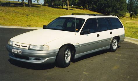 1990 Holden VN Commodore - MarksLXTorana - Shannons Club