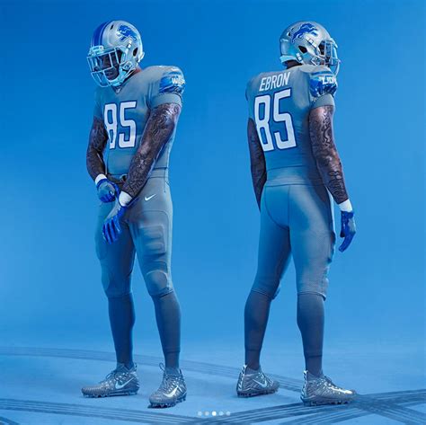 The Detroit Lions Unveil Their New Uniforms - Daily Snark