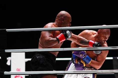 Mike Tyson vs. Roy Jones Jr. full fight video highlights - MMAmania.com