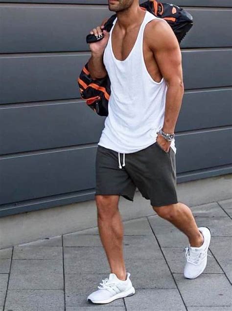 The Best Gym Clothes For Men