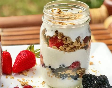 Greek Yogurt Parfait - Meal Delivery Hawaii | Aina Meals