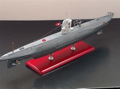 U-Boat Type IIB 1939 -- Plastic Model Submarine Kit -- 1/144 Scale -- # ...