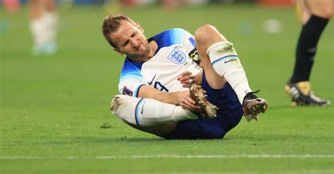 England face Harry Kane World Cup injury scare as Tottenham star seen ...