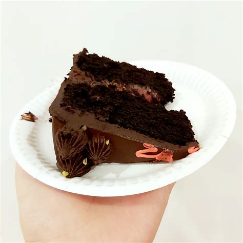 Cedele Vegan Earl Grey Belgian Chocolate Berries Cake Reviews | abillion