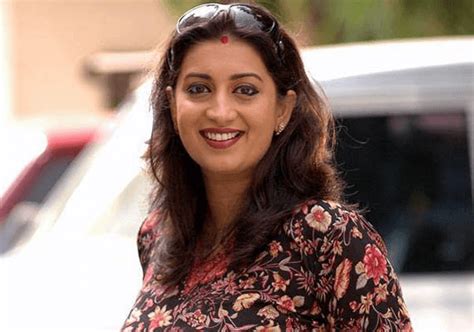 Smriti Irani: Biography, husband, education, twitter, news, religion ...