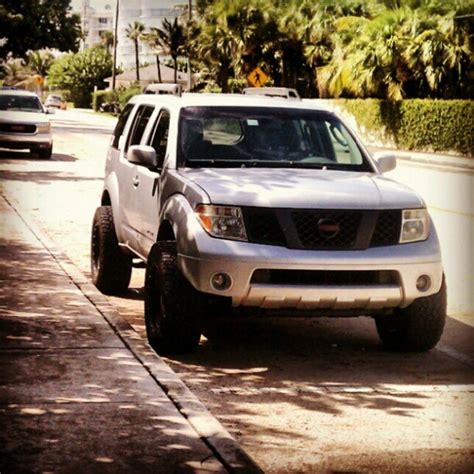 Nissan Pathfinder Off Road - reviews, prices, ratings with various photos