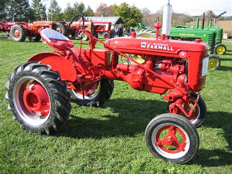 Antique Farmall (International Harvester) Tractor | This is … | Flickr