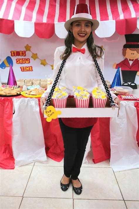 Popcorn Seller #popcorn costume #diycostume Circus Party | Disfraz ...